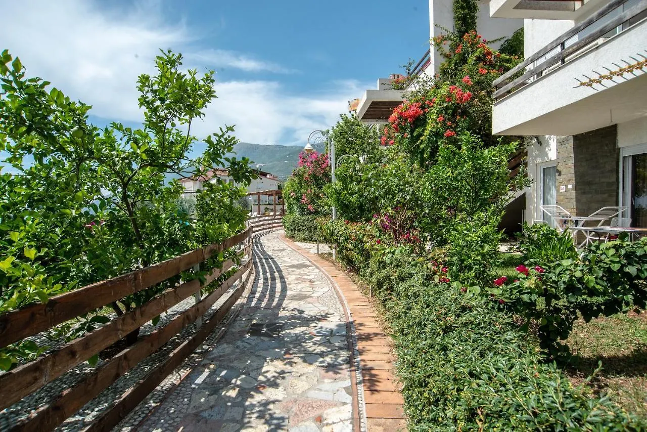 Aparthotel The Olives Terrace Residences Dhermi